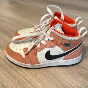 Toddler/little kid Jordan’s size 10c like new condition